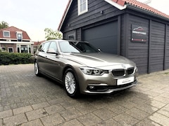 BMW 3-serie Touring - 330i Luxury| PANO| HK| TREKHAAK| LEDER