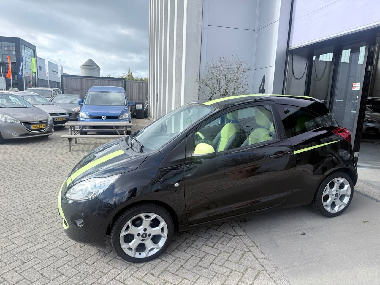 Ford Ka - 1.2 Titanium X AIRCO! PDC! LEUKE AUTO! INRUIL MOGELIJK! - AutoWereld.nl