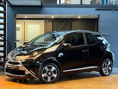 Toyota Aygo - 1.0 VVT-i x-wave Automaat Camera Airco Lederen Stoelen