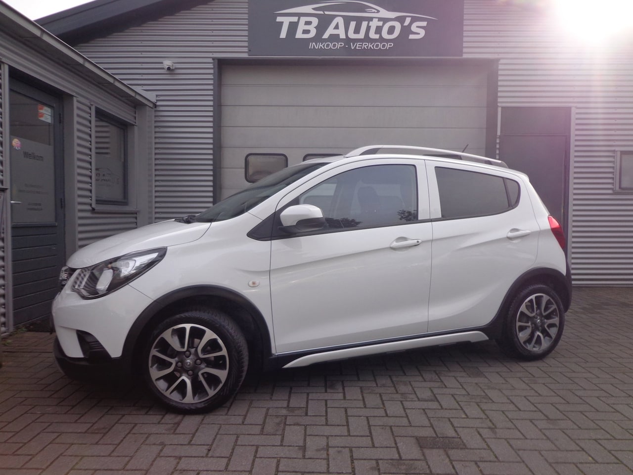 Opel Karl - 1.0 Rocks Online Edition ! AIRCO / APPLE CARPLAY ! - AutoWereld.nl