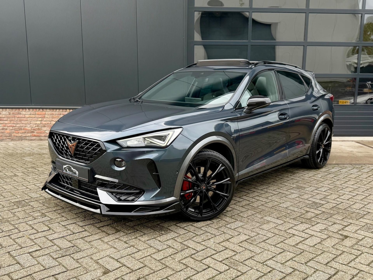 CUPRA Formentor - 1.4 e-Hybrid VZ Performance Pano/Carplay/Sfeerverlichting - AutoWereld.nl