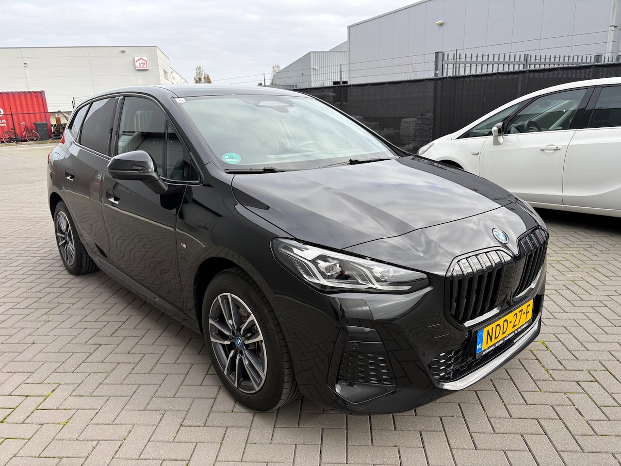 BMW 2-serie Active Tourer - 230e xDrive M Sport - AutoWereld.nl