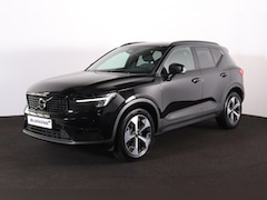 Volvo XC40 - B4 Plus Dark - IntelliSafe Assist & Surround - Harman/Kardon audio - Parkeercamera achter