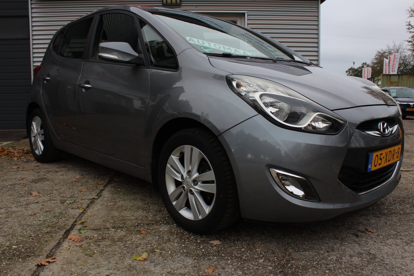 Hyundai ix20 - 1.6i i-Vision Automaat, 5-deurs, 97dkm, boekjes, 2x sleutel, nap, trekhaak, airco, all-sea - AutoWereld.nl
