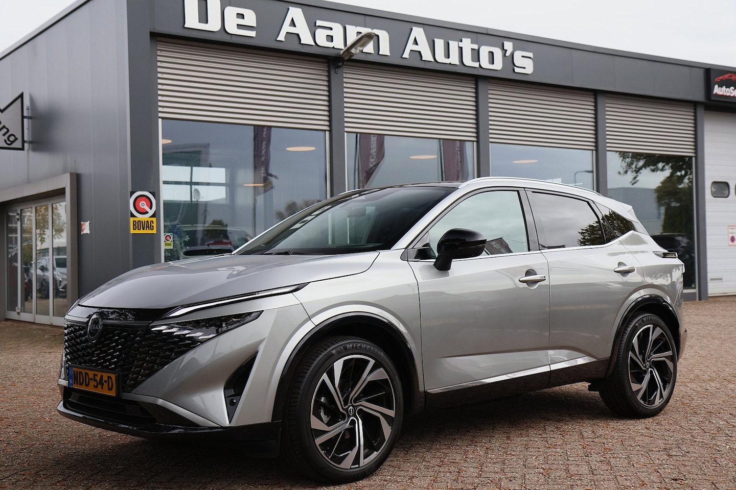 Nissan Qashqai - 1.3 MHEV Xtronic Tekna Plus Panoramadak Bose Headup - AutoWereld.nl