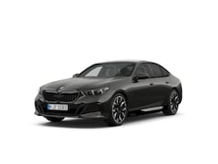 BMW 5-serie - Sedan 530e M Sport Edition | M Sportpakket Pro | Innovation Pack | Travel Pack | Comfort P