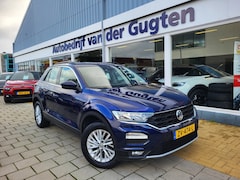 Volkswagen T-Roc - 1.5 TSI Style / Apple Carplay & Android Auto / Cruise Control /