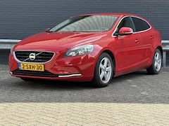 Volvo V40 - 1.6 D2 Momentum | Climate | Cruise | Navi | PDC |
