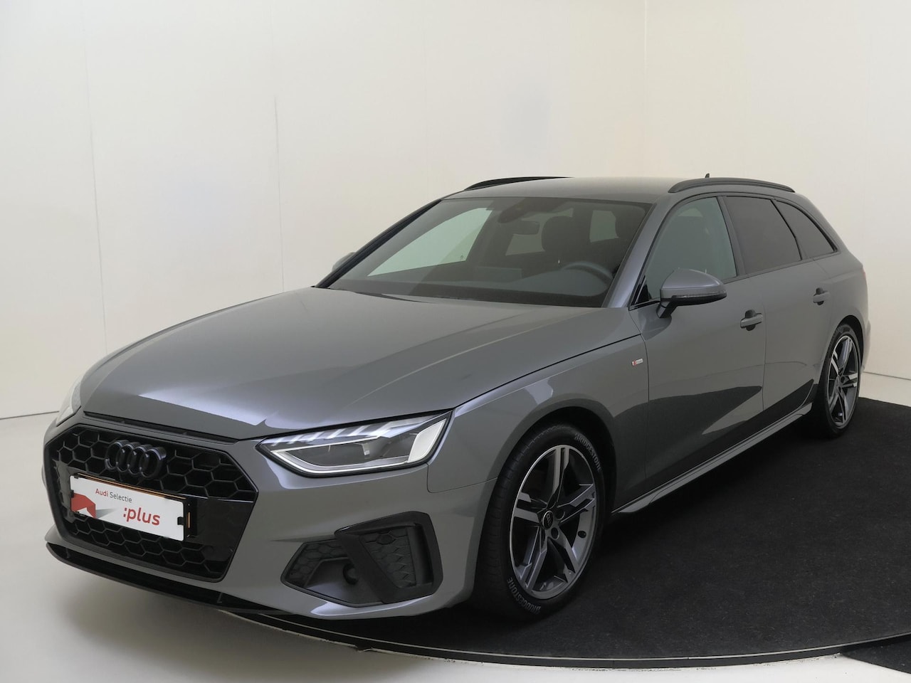 Audi A4 Avant - 35 TFSI S edition Competition | Optiek zwart Plus | Carbon interieurafwerking | Virtual c - AutoWereld.nl