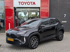 Toyota Yaris Cross - 1.5 Hybrid Dynamic NL-AUTO 17"LMV APPLE/ANDROID LED-PAKKET PRIVACY-GLASS KEYLESS