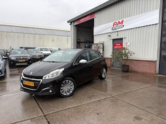 Peugeot 208 - 1.2 PureTech Allure Clima, cruise, navi, pdc achter