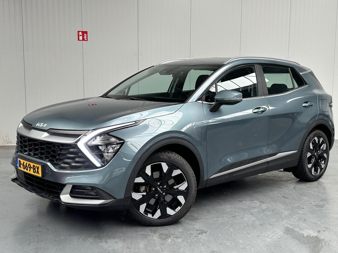 Kia Sportage - 1.6 T-GDi Plug-in Hybrid AWD DynamicLine 1.6 T-GDi Plug-in Hybrid AWD DynamicLine - AutoWereld.nl