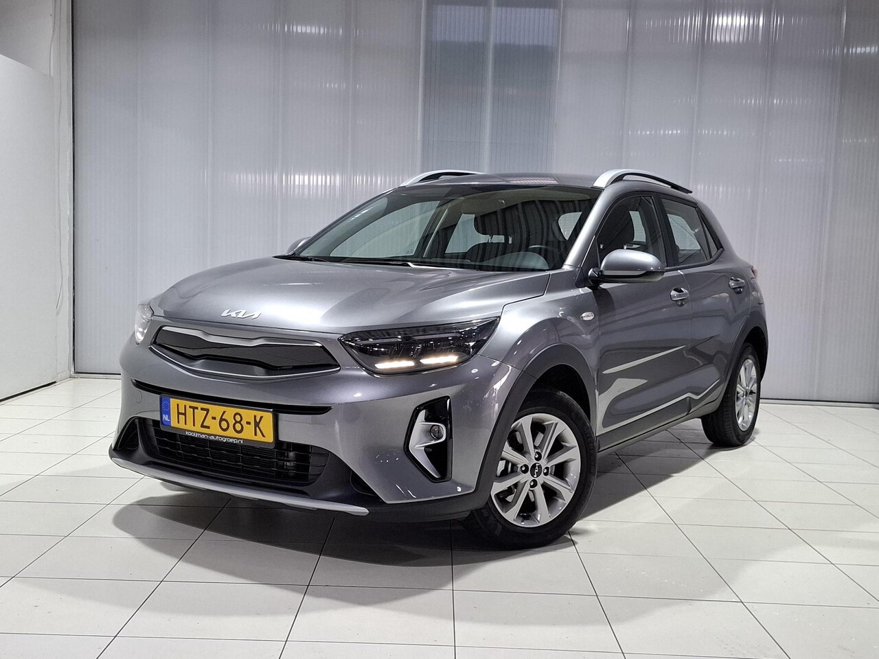 Kia Stonic - 1.0 T-GDi MHEV DynamicLine Apple Carplay/Android Auto, Navigatie, Camera. - AutoWereld.nl