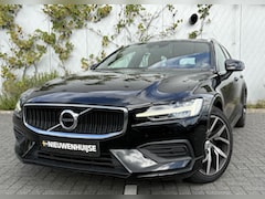 Volvo V60 - 2.0 T5 Momentum | Trekhaak | Leder | Cruise Control | Elektrische Achterklep | All-Seasons