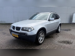 BMW X3 - 3.0i , AUTOMAAT, LEDER, AIRCO, CRUISE CONTROLE, BOEKJE, AWD, YOUNGTIMER, ZEER GOED RIJDEND