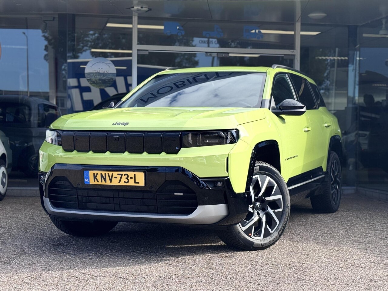 Jeep Compass - First Edition 74 kWh | Schuif-kanteldak | Massagestoelen | Direct beschikbaar - AutoWereld.nl