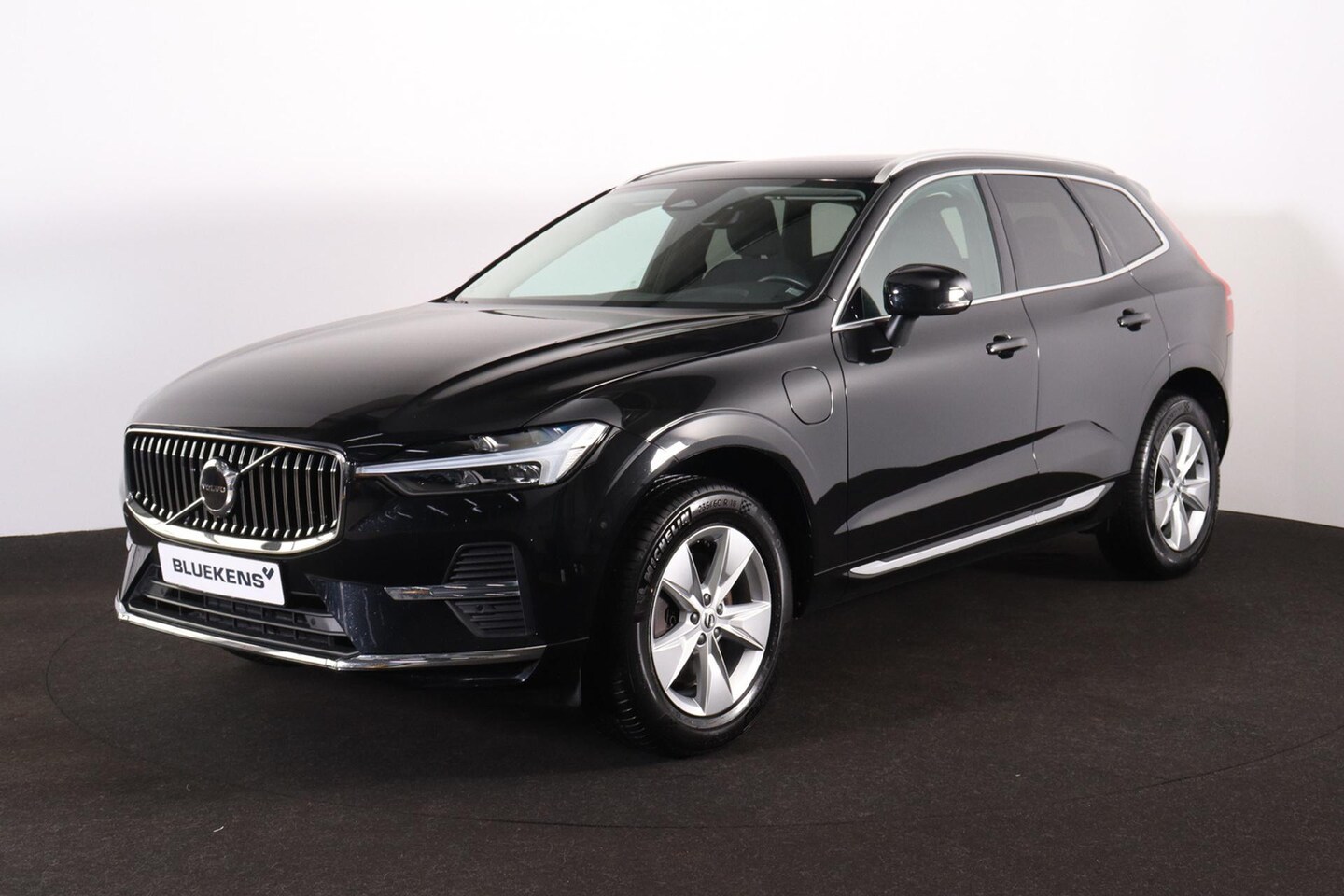 Volvo XC60 - T6 Recharge AWD Inscription Expression - Panorama/schuifdak - IntelliSafe Assist - Harman/ - AutoWereld.nl