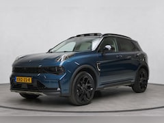 Lynk & Co 01 - 1.5 | Zwart optiek | 360 camera | Panoramadak | Navigatie | Memory | Apple CarPlay