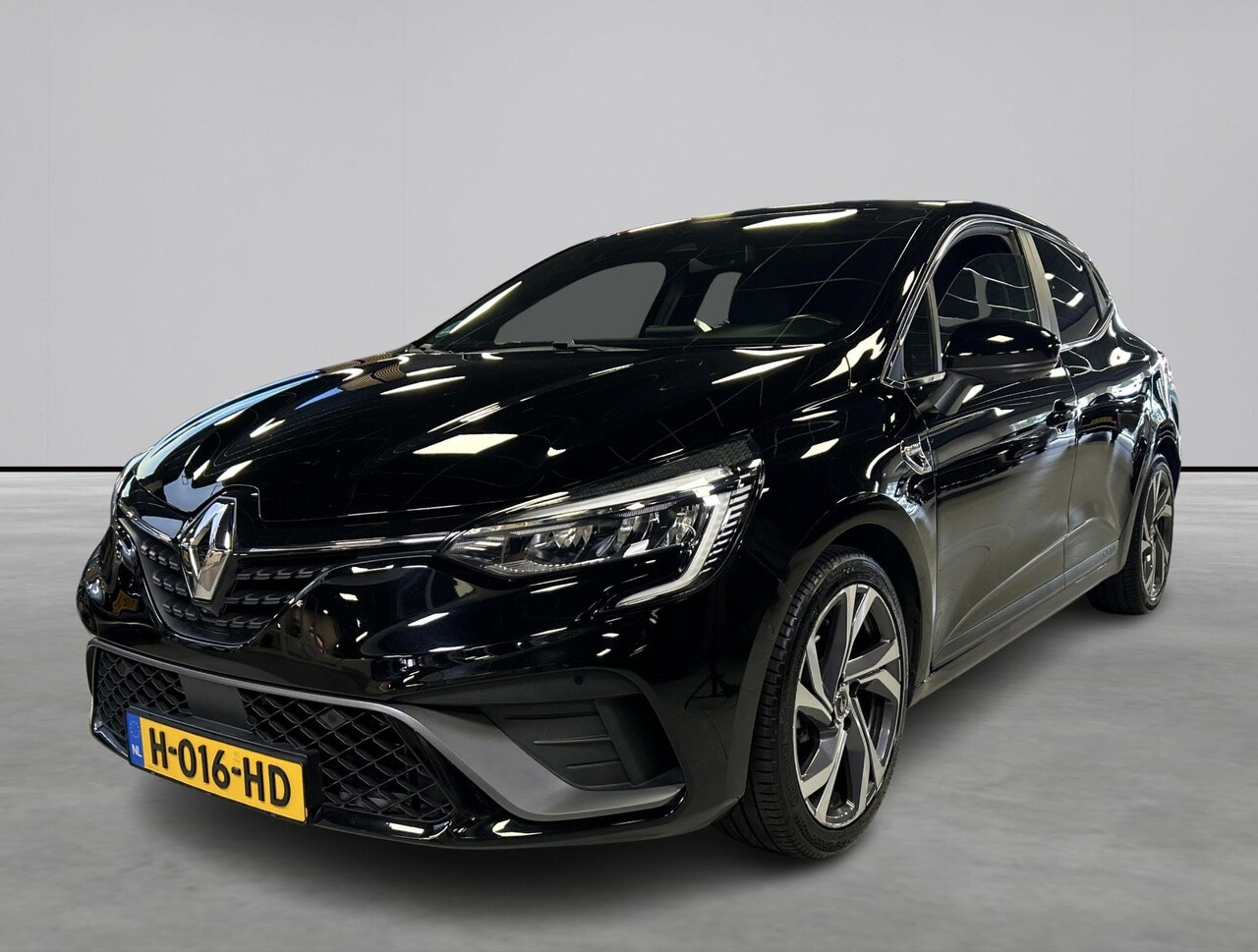 Renault Clio - 1.0 TCe R.S. Line Trekhaak, 360 camera - AutoWereld.nl
