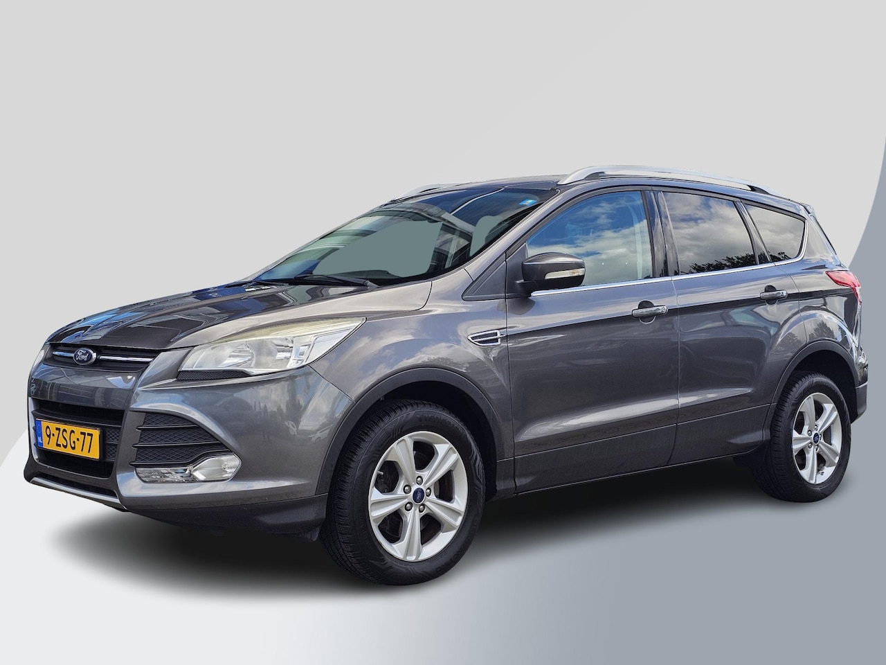 Ford Kuga - 1.6 Titanium Plus 4WD 182 pk Automaat | Perfect onderhouden | Climate control | PDC | Trek - AutoWereld.nl