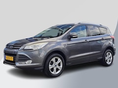 Ford Kuga - 1.6 Titanium Plus 4WD 182 pk Automaat | Perfect onderhouden | Climate control | PDC | Trek