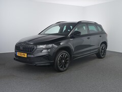 Skoda Karoq - 1.5 TSI ACT Sportline Business | Zwenkhaak | Camera | Stoelverwarming | Virtual |