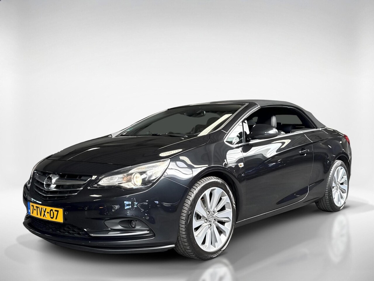Opel Cascada - 1.6 Turbo Cosmo | Navigatie | Achteruitrijcamera | - AutoWereld.nl