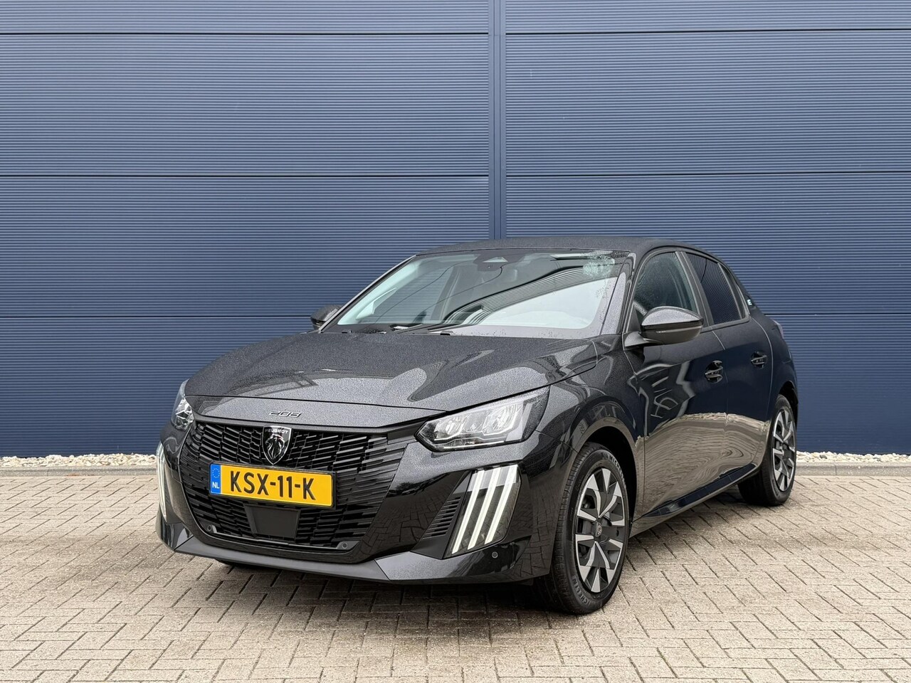 Peugeot e-208 - EV Allure 51 kWh | achteruitrijcamera | Apple carplay & Android auto | Cruise control | Na - AutoWereld.nl