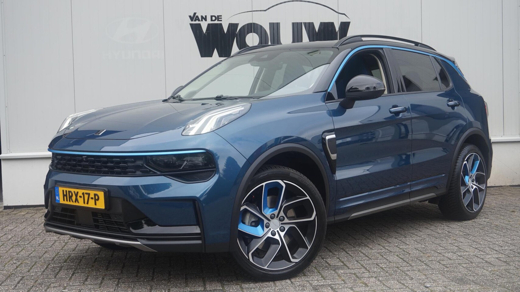 Lynk & Co 01 - 1.5 PHEV SOH 95.4% RIJKLAARPRIJS Panoramadak | Elektr. Achterklep | Elektr. Stoelverstelli - AutoWereld.nl