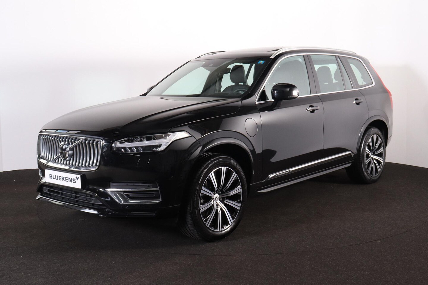 Volvo XC90 - T8 Twin Engine AWD Inscription Intro Edition - IntelliSafe Assist & Surround - Panorama/sc - AutoWereld.nl