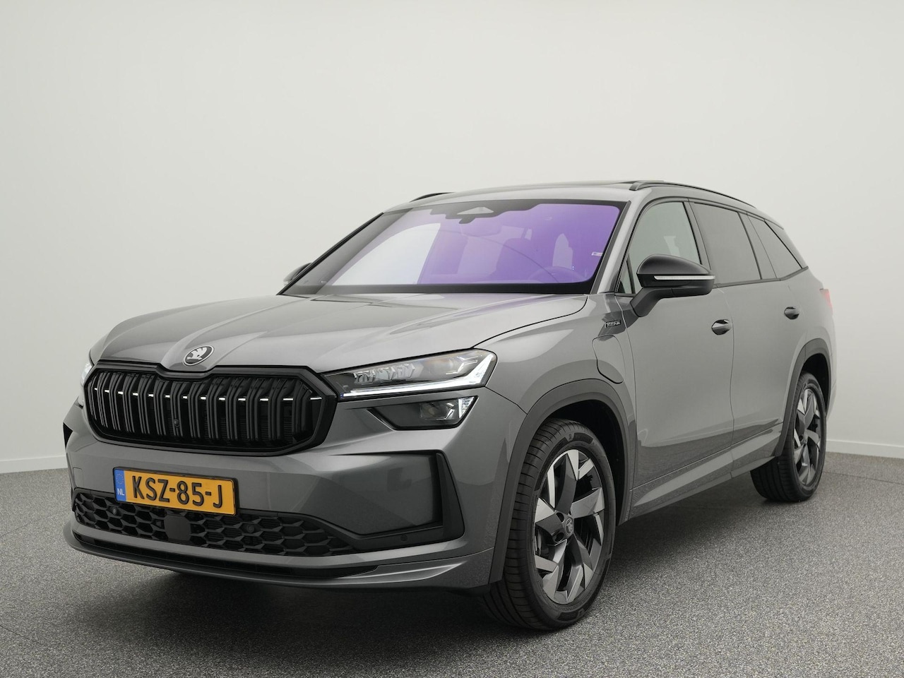 Skoda Kodiaq - 1.5 TSI 204pk PHEV Sportline Business | Trekhaak | Panoramadak | Dynamic Chassis Control | - AutoWereld.nl