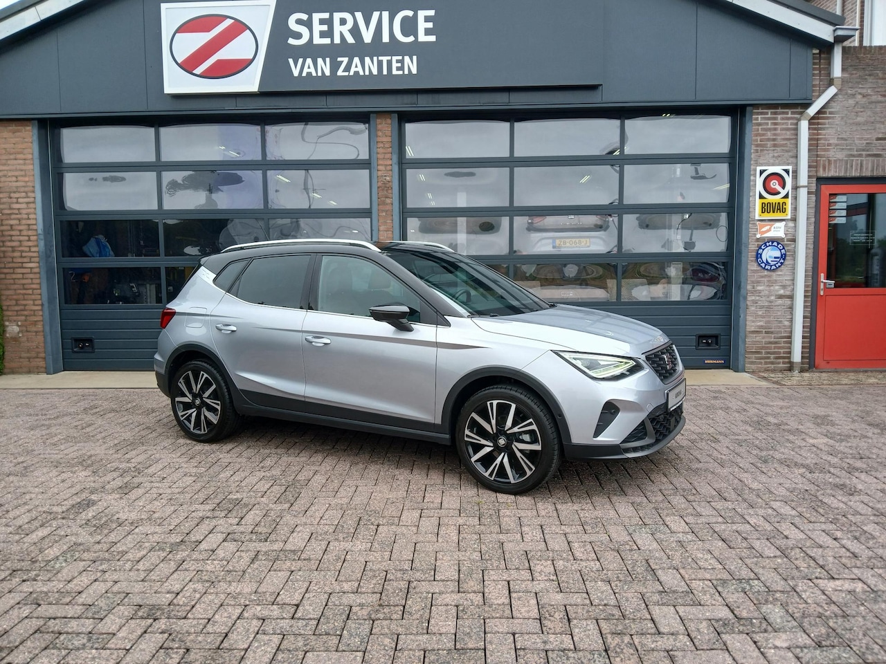 SEAT Arona - 1.0 TSI FR Business Connect 1.0 TSI FR Business Connect - AutoWereld.nl