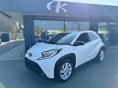 Toyota Aygo X - 1.0 VVT-i MT Premium