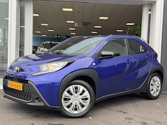 Toyota Aygo X - 1.0 VVT-i MT Play | Cruise Control | Achteruitrijcamera | Airco
