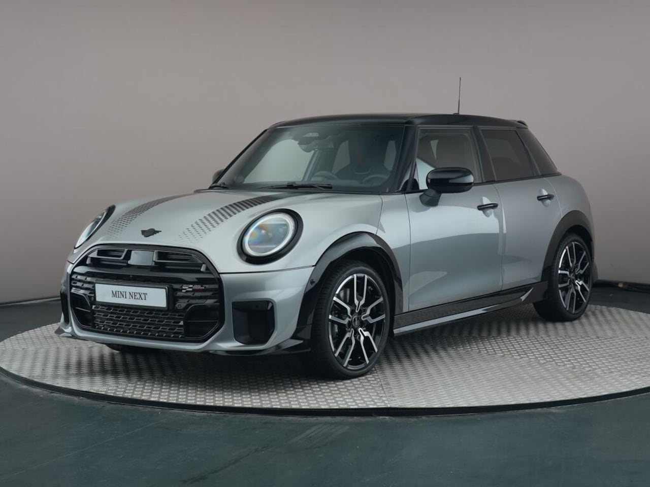 MINI 5-Deurs - 2.0 Cooper S John Cooper Works XL - AutoWereld.nl