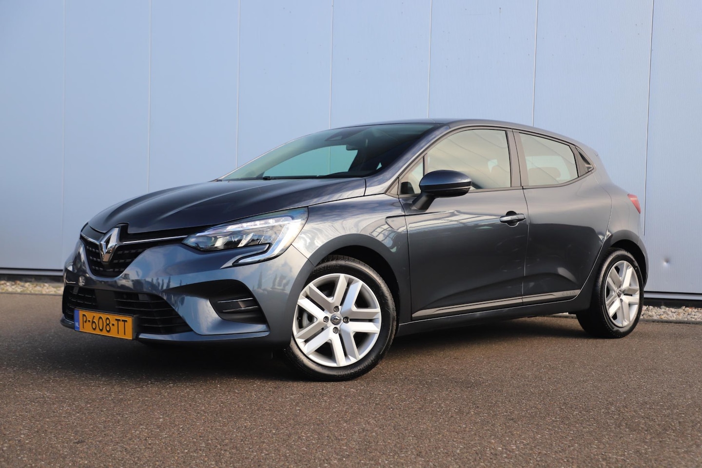 Renault Clio - 1.6 E-Tech Hybrid 140 Business Zen Automaat Navigatie Achteruitrijcamera Clima Cruise Cont - AutoWereld.nl