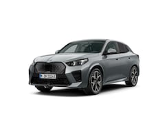 BMW iX2 - xDrive30 67 kWh M Sport Edition | M Sportpakket Pro | Innovation Pack | Trekhaak