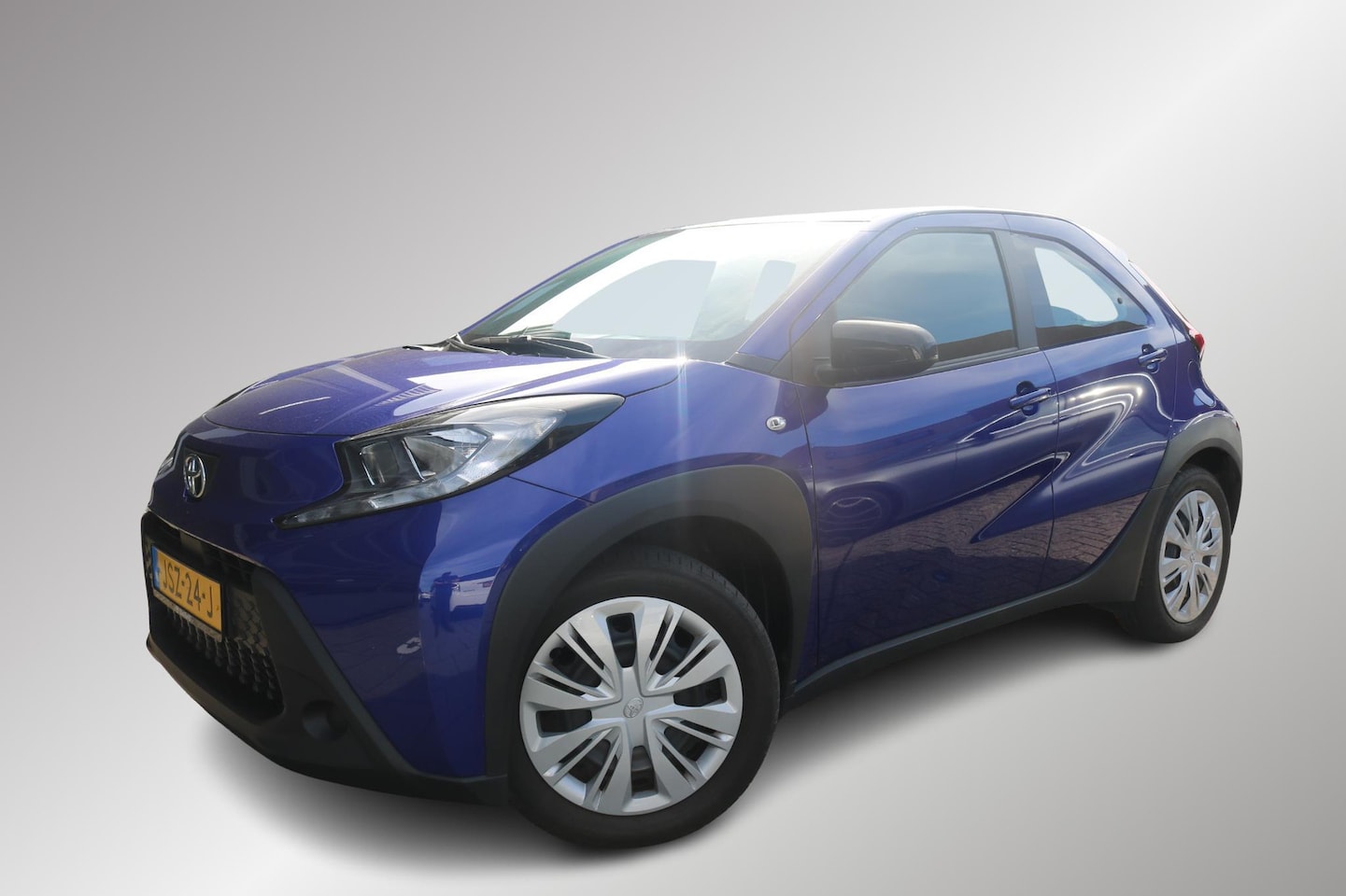 Toyota Aygo X - 1.0 VVT-i Play, Climate Control, Full-range Adaptive Cruise Control, Appel Carplay Android - AutoWereld.nl