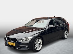 BMW 3-serie Touring - 318i Executive | 18"LM velgen | Kofferklep Elektrisch | Led | Parkeersensoren |