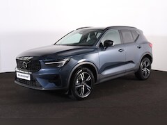 Volvo XC40 - B3 Plus Dark - IntelliSafe Assist & Surround - 360º Camera - Harman/Kardon audio - Verwarm