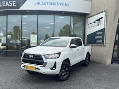 Toyota HiLux - 2.4 D-4D*4X4*ACC*HAAK*CAM*ECC*TEL*3500KG*INCL.BPM