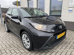 Toyota Aygo X - 1.0 VVT-i S-CVT Play / Camera / Telefoon / Adaptieve Cruise controle / Nieuwstaat