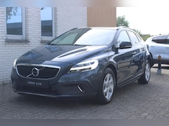 Volvo V40 Cross Country - T3 Automaat Polar+ Luxury | Panoramadak | Premium audio installatie | Verwarmbare voorstoe