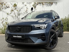 Volvo XC40 - 2.0 B4 Plus Black Edition | Trekhaak | Lichtmetalen Velgen 20 inch | Harman Kardon Audio |