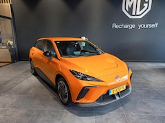 MG MG4 - Comfort Long Range 64 kWh | Fizzy Orange | Carplay | ACC | 3-fase