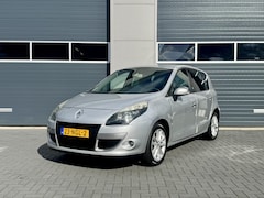 Renault Scénic - 1.4 TCE Celsium NAP/ Navi/ Cruise control/ Trekhaak/ Licht- en regensensor/ Keyless entry