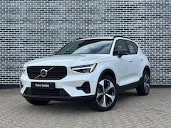 Volvo XC40 - 2.0 B4 Plus Dark | Trekhaak | Lichtmetalen Velgen 19 inch | All-Season banden | Harman Kar