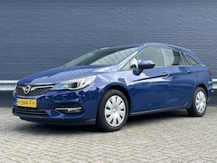 Opel Astra Sports Tourer - 1.2 Business Edition | € 3.900, - NETTO | Cruise | Airco | Navi | Trekhaak |