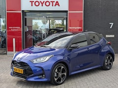 Toyota Yaris - 1.5 Hybrid 130 Executive BI-TONE PDC BLIND SPOT CLIMATE STUUR- EN STOELVERWARMING