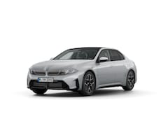 BMW i3 - Sedan 50 xDrive First Edition 113.4 kWh | M Sportpakket | Innovation Pack | Trekhaak | Pan